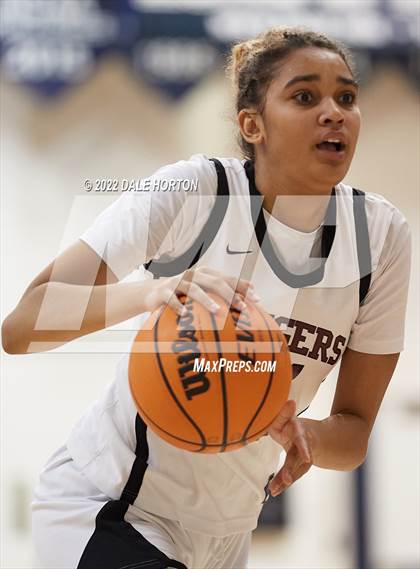 Thumbnail 3 in St. John-Vianney vs. Rutgers Prep photogallery.