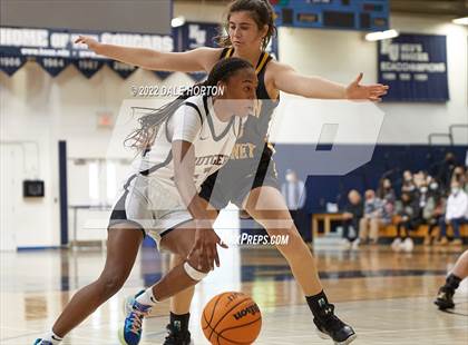 Thumbnail 2 in St. John-Vianney vs. Rutgers Prep photogallery.