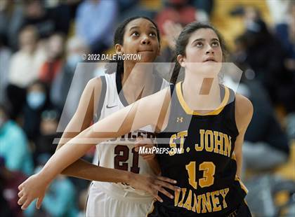 Thumbnail 2 in St. John-Vianney vs. Rutgers Prep photogallery.