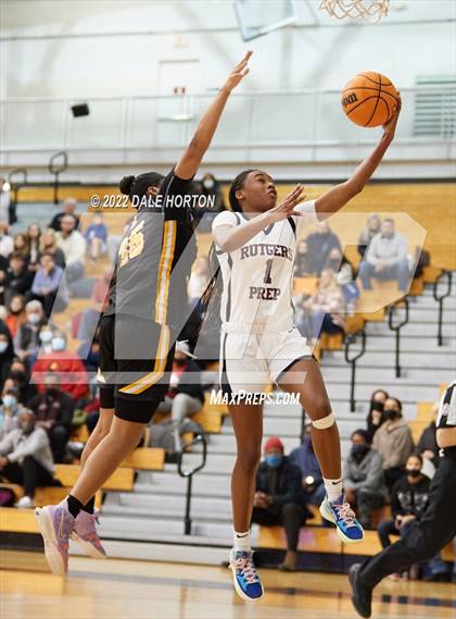 Thumbnail 3 in St. John-Vianney vs. Rutgers Prep photogallery.