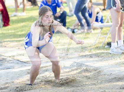 Thumbnail 3 in Vandebilt Catholic(Terrier Relays) photogallery.