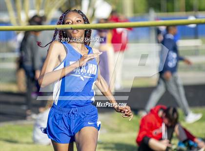 Thumbnail 1 in Vandebilt Catholic(Terrier Relays) photogallery.