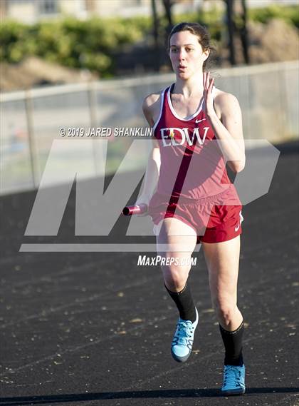 Thumbnail 2 in Vandebilt Catholic(Terrier Relays) photogallery.