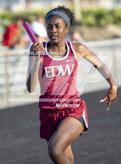 Thumbnail 1 in Vandebilt Catholic(Terrier Relays) photogallery.