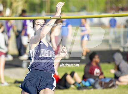 Thumbnail 2 in Vandebilt Catholic(Terrier Relays) photogallery.