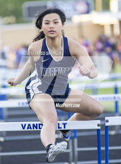 Thumbnail 2 in Vandebilt Catholic(Terrier Relays) photogallery.