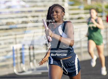 Thumbnail 1 in Vandebilt Catholic(Terrier Relays) photogallery.