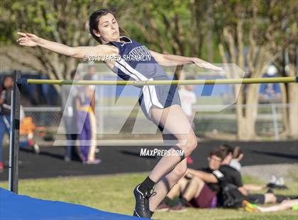Thumbnail 3 in Vandebilt Catholic(Terrier Relays) photogallery.