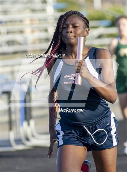 Thumbnail 3 in Vandebilt Catholic(Terrier Relays) photogallery.