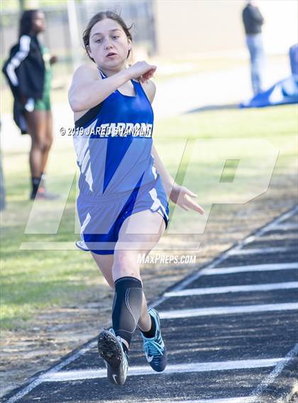 Thumbnail 1 in Vandebilt Catholic(Terrier Relays) photogallery.