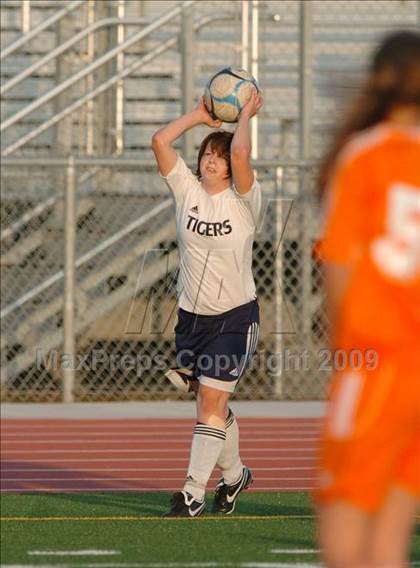 Thumbnail 1 in Woodland @ Inderkum photogallery.