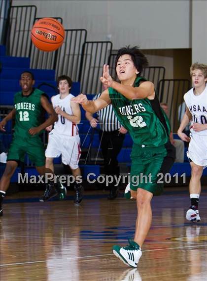Thumbnail 1 in Dallas HSAA South vs Happy Hill Farm (Lake Country Classic) photogallery.