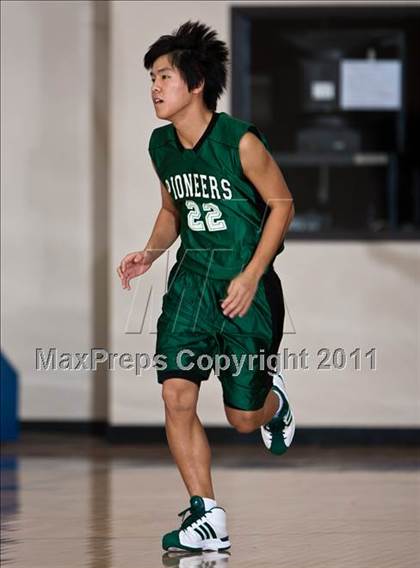 Thumbnail 1 in Dallas HSAA South vs Happy Hill Farm (Lake Country Classic) photogallery.