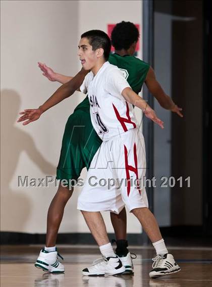 Thumbnail 3 in Dallas HSAA South vs Happy Hill Farm (Lake Country Classic) photogallery.