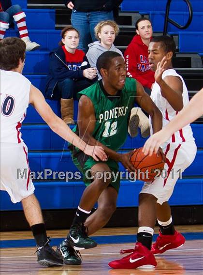 Thumbnail 2 in Dallas HSAA South vs Happy Hill Farm (Lake Country Classic) photogallery.