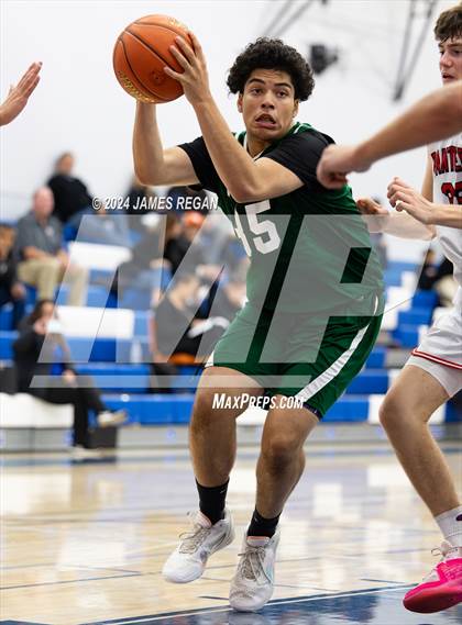 Thumbnail 2 in Westmoor vs. Burlingame (Burlingame Lions Invitational) photogallery.