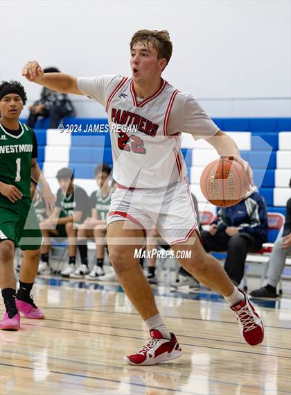 Thumbnail 2 in Westmoor vs. Burlingame (Burlingame Lions Invitational) photogallery.