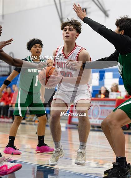 Thumbnail 3 in Westmoor vs. Burlingame (Burlingame Lions Invitational) photogallery.