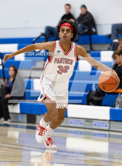 Thumbnail 3 in Westmoor vs. Burlingame (Burlingame Lions Invitational) photogallery.