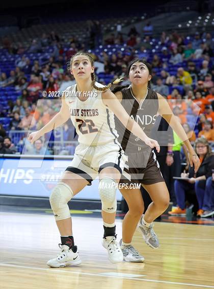 Thumbnail 1 in Robert Lee vs. Sands (UIL 1A State Final) photogallery.