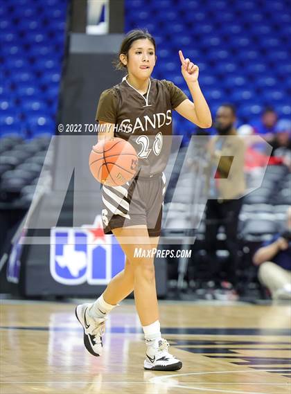 Thumbnail 2 in Robert Lee vs. Sands (UIL 1A State Final) photogallery.