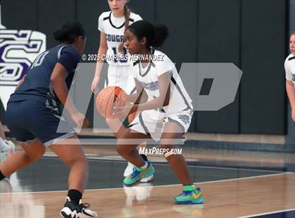 Thumbnail 2 in FR: College Park @ College Station photogallery.