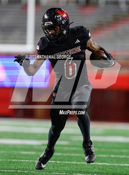 Thumbnail 1 in Omaha Westside vs. Elkhorn South (NSAA Class A Final) photogallery.