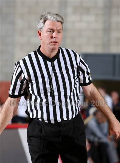 Thumbnail 1 in Rainier Beach vs. Westchester (Nike Extravaganza) photogallery.