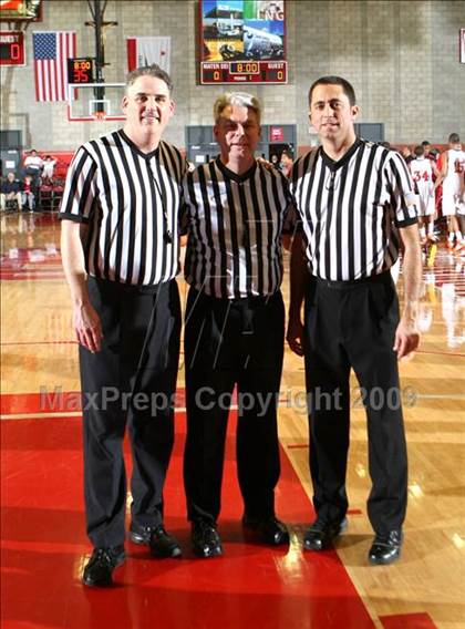Thumbnail 3 in Rainier Beach vs. Westchester (Nike Extravaganza) photogallery.