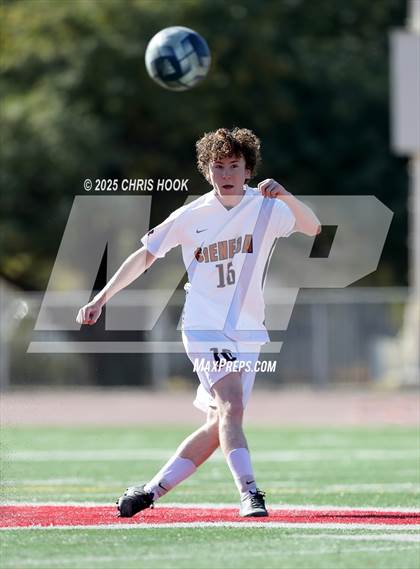 Thumbnail 2 in Cienega vs Catalina (Ismael Arce Memorial Cup) photogallery.