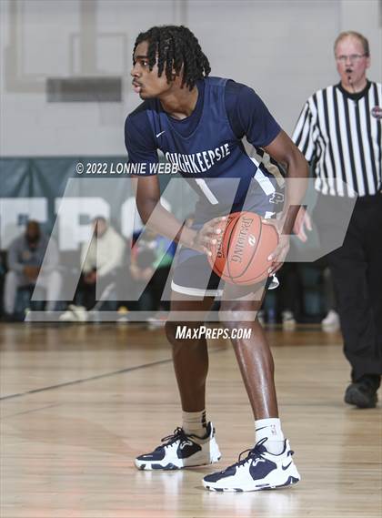Thumbnail 3 in Poughkeepsie vs Our Lady of Lourdes (Section 1 Class A Final) photogallery.