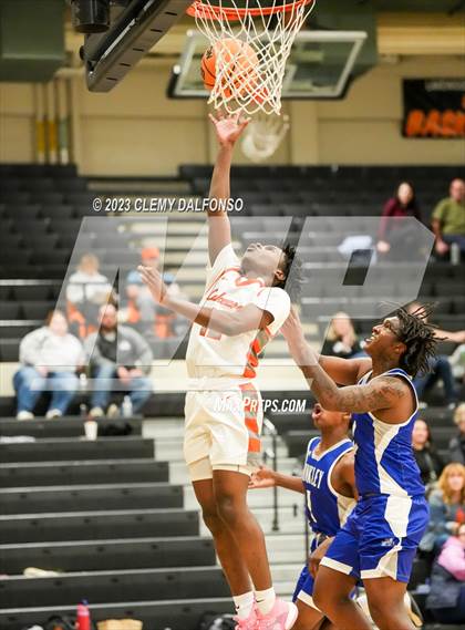 Thumbnail 3 in Hinkley @ Lakewood photogallery.