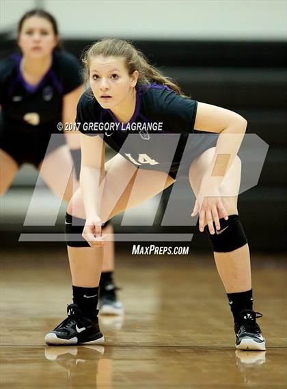 Thumbnail 2 in Carrolton Creekview vs Independence photogallery.