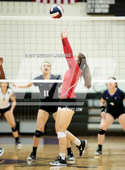Thumbnail 1 in Carrolton Creekview vs Independence photogallery.