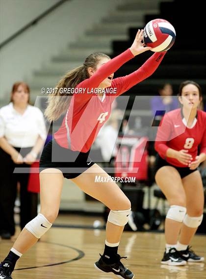 Thumbnail 1 in Carrolton Creekview vs Independence photogallery.