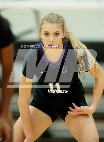 Thumbnail 2 in Carrolton Creekview vs Independence photogallery.