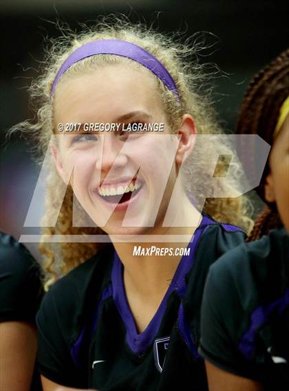 Thumbnail 2 in Carrolton Creekview vs Independence photogallery.