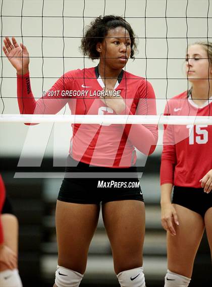 Thumbnail 2 in Carrolton Creekview vs Independence photogallery.