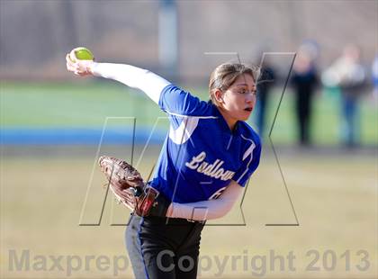 Thumbnail 1 in Ludlowe @ Brookfield photogallery.