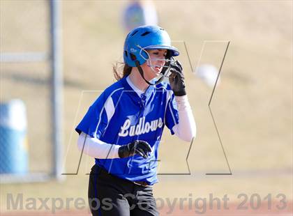 Thumbnail 1 in Ludlowe @ Brookfield photogallery.
