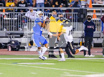 Thumbnail 3 in Jay vs. Brennan photogallery.