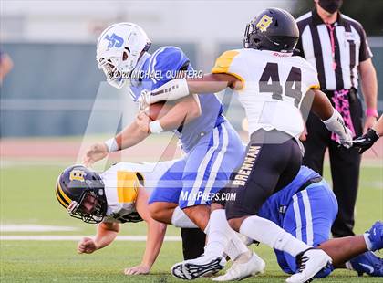 Thumbnail 1 in Jay vs. Brennan photogallery.