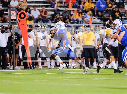 Thumbnail 3 in Jay vs. Brennan photogallery.
