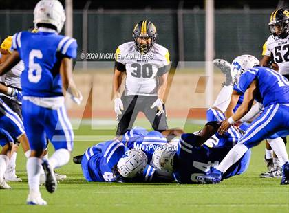 Thumbnail 3 in Jay vs. Brennan photogallery.