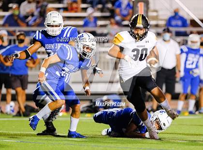 Thumbnail 3 in Jay vs. Brennan photogallery.