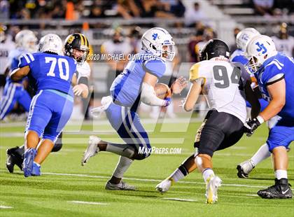 Thumbnail 2 in Jay vs. Brennan photogallery.