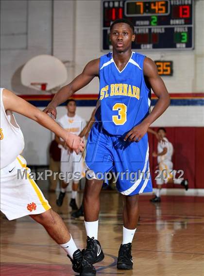 Thumbnail 2 in St. Bernard vs. Cantwell-Sacred Heart photogallery.