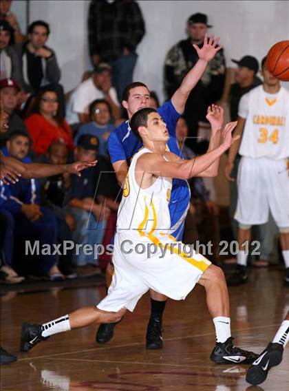 Thumbnail 2 in St. Bernard vs. Cantwell-Sacred Heart photogallery.