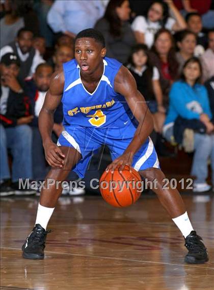 Thumbnail 3 in St. Bernard vs. Cantwell-Sacred Heart photogallery.
