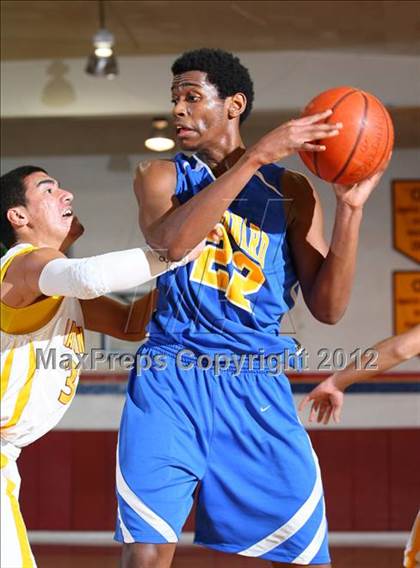 Thumbnail 3 in St. Bernard vs. Cantwell-Sacred Heart photogallery.